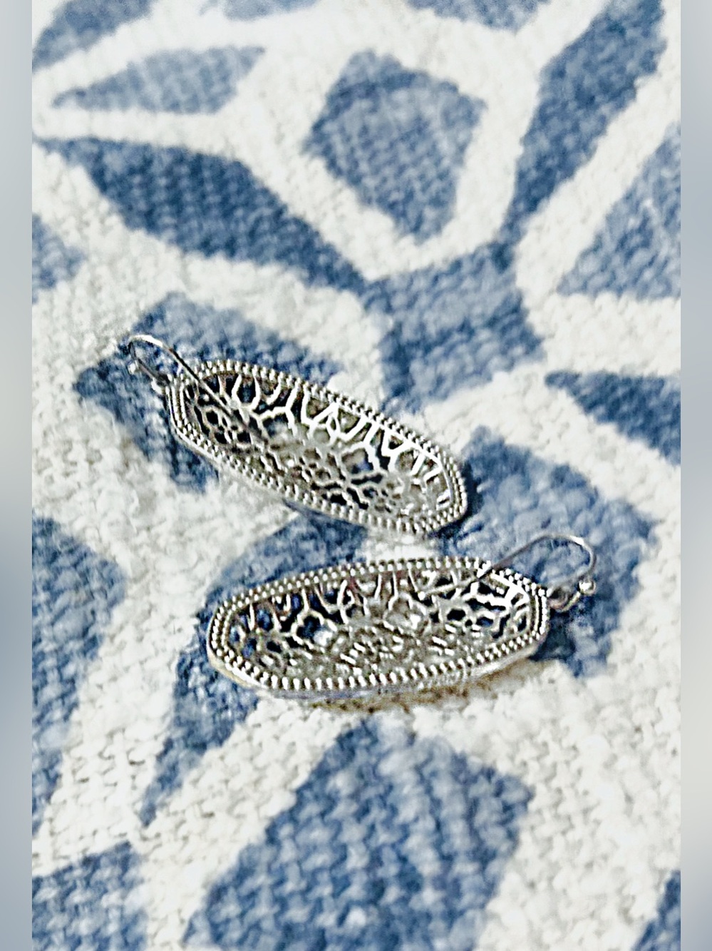 Kendra Scott Elle Filigree Drop Earrings - Picture 5 of 7